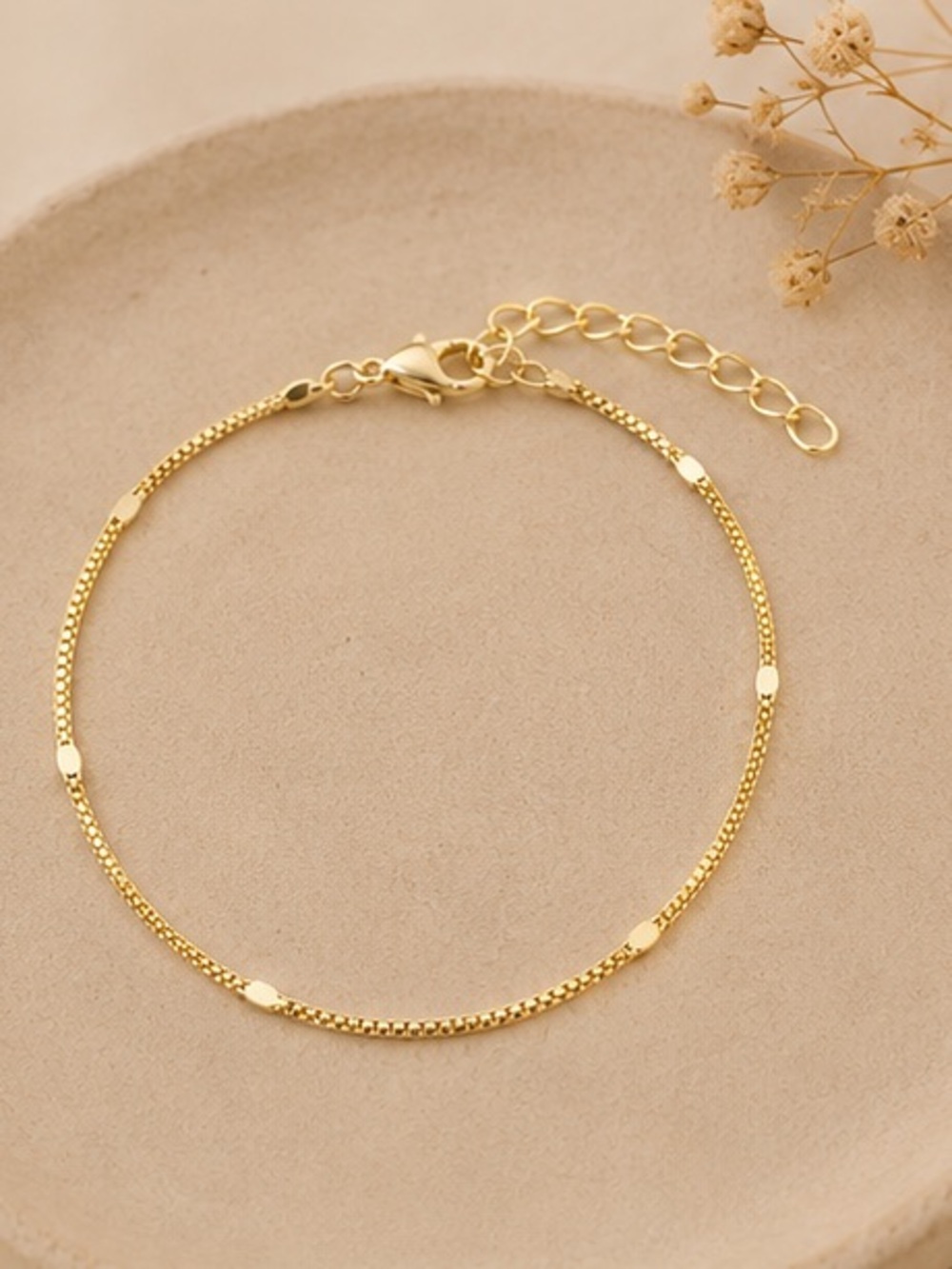 ✨$15 each or 3 for $30 
Minimal Gold Chain Bracelet 🤍 💦Waterproof💦